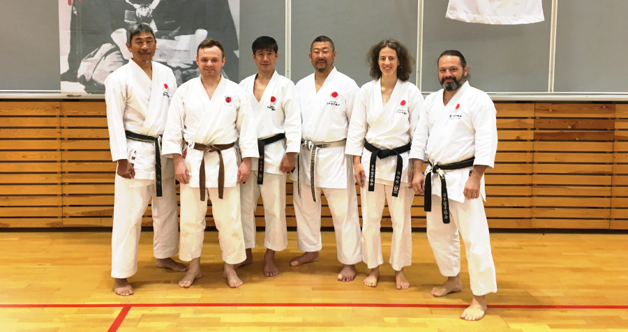 Franz Peischl mit Naka Tatsuya, Okuma Koichiro, Kurihara Kazuaki und 2 weitere Karateka